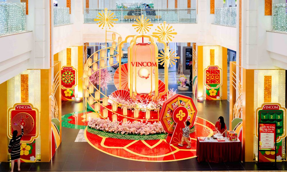 hanoi-lunar-new-year-open-stores-attractions