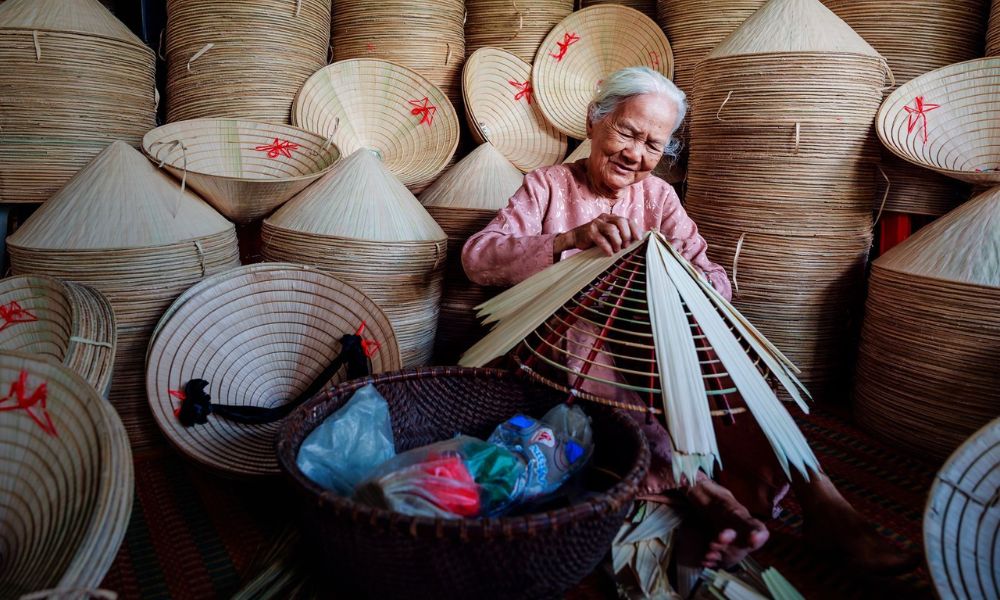 vietnam-souvenirs-guide-for-international-travelers